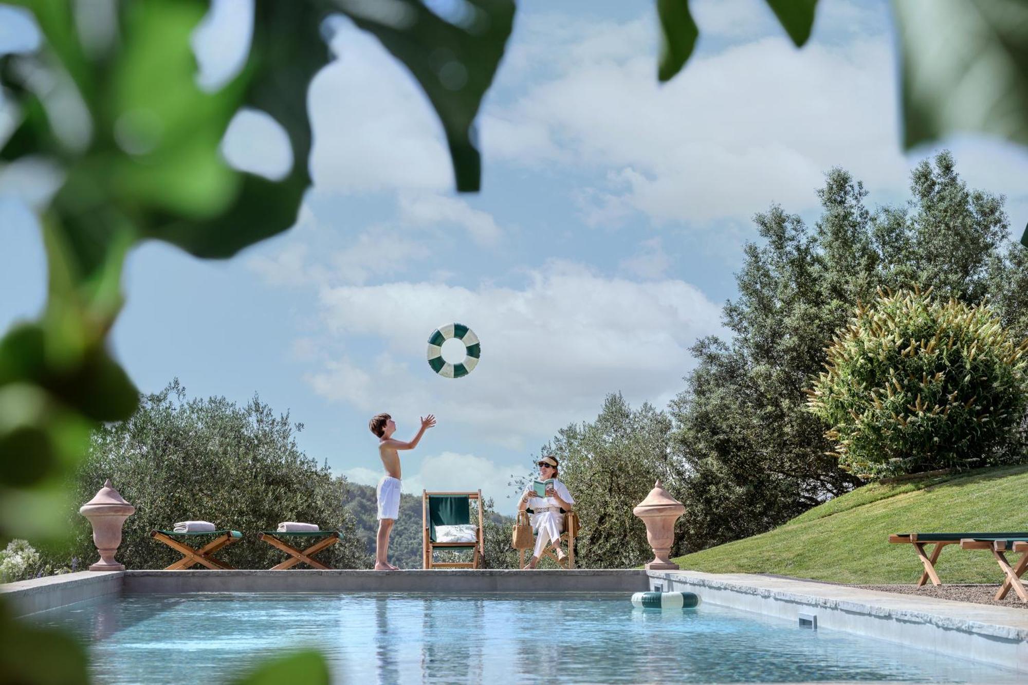 Casavilla Rentals By Torre A Cona Rignano sullʼArno エクステリア 写真