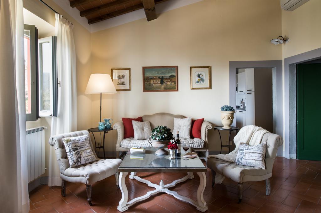 Casavilla Rentals By Torre A Cona Rignano sullʼArno エクステリア 写真